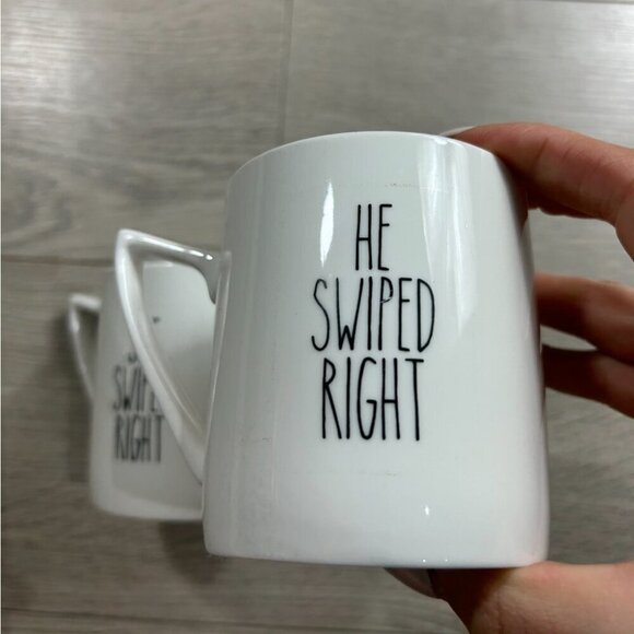 Coco + Lola Set of 2 “He Swiped Right” “She Swiped Right” Couple Mug - Picture 2 of 4